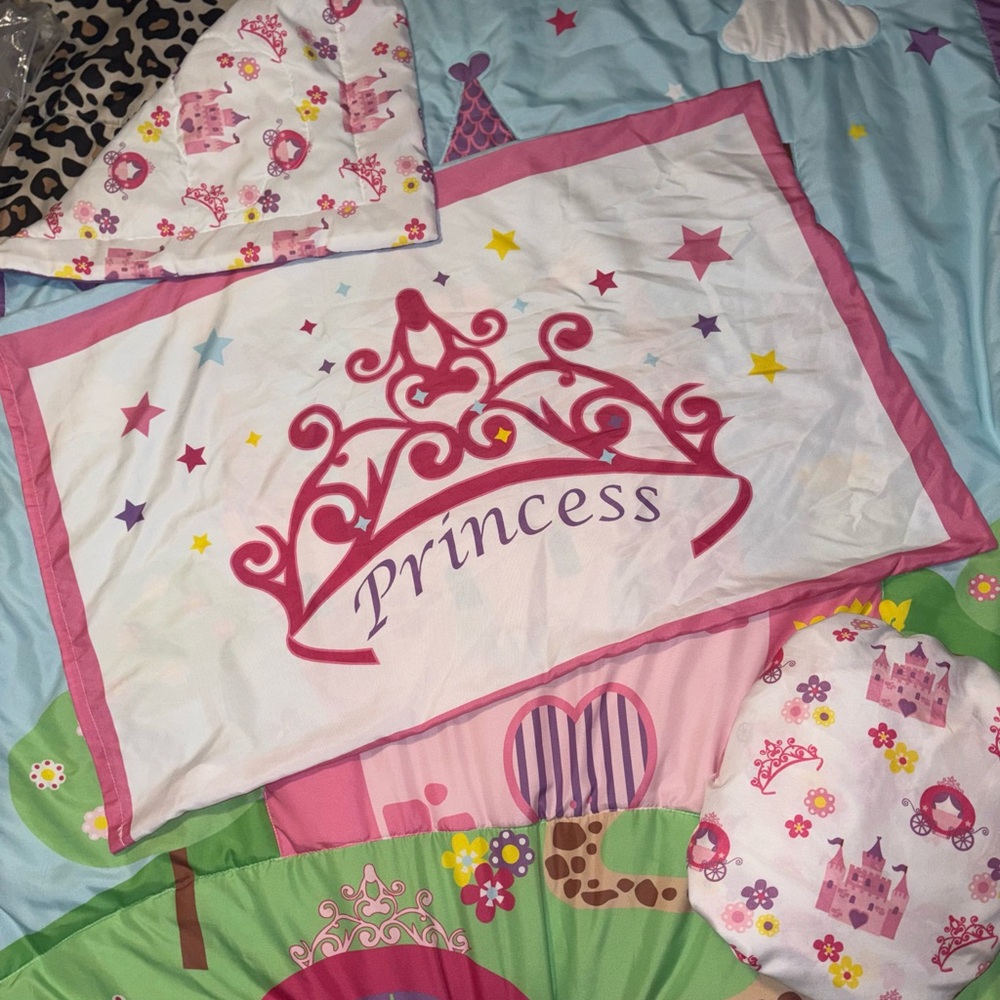 Princess Pink Comforter Set - Picture 3 of 7